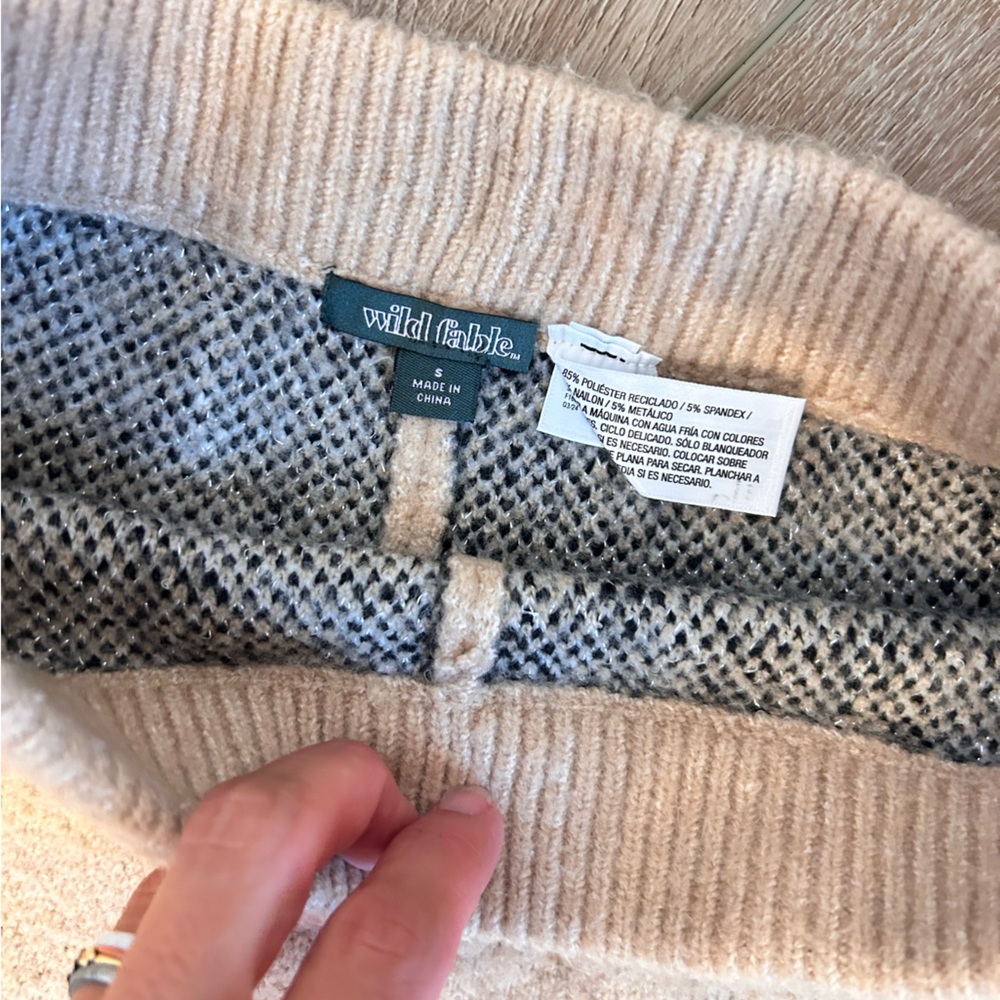 Sweater Set - Picture 4 of 4